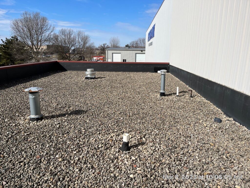 Ballasted roof